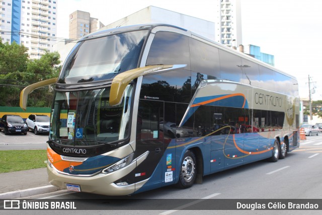 Centauro Turismo 10000 na cidade de Barueri, São Paulo, Brasil, por Douglas Célio Brandao. Número da foto: #13246362.