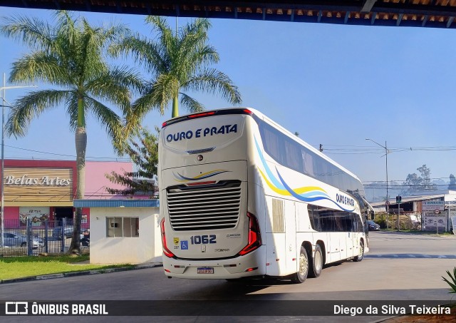 Viação Ouro e Prata 1062 na cidade de Embu das Artes, São Paulo, Brasil, por Diego da Silva Teixeira. Número da foto: #13245205.