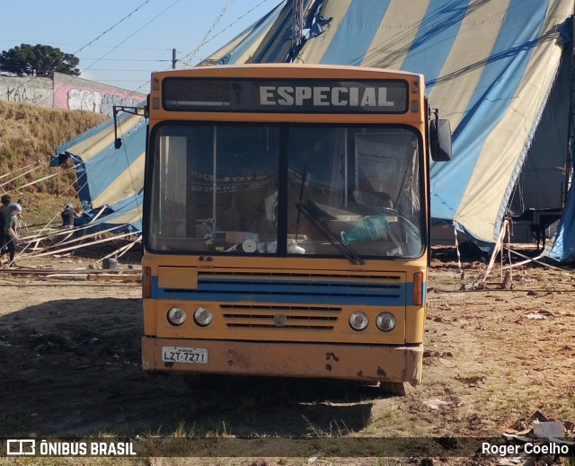 Circo Torricceli 7271 na cidade de Colombo, Paraná, Brasil, por Roger Coelho. Número da foto: #13246911.