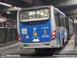 Cooperativa Fênix > Spencer Transporte 2 5216 na cidade de São Paulo, São Paulo, Brasil, por Thomas Henrique de Moraes. Número da foto: #13244125.