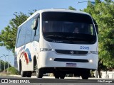 Ônibus Particulares 2005 na cidade de Parnaíba, Piauí, Brasil, por Otto Danger. Número da foto: #:id.