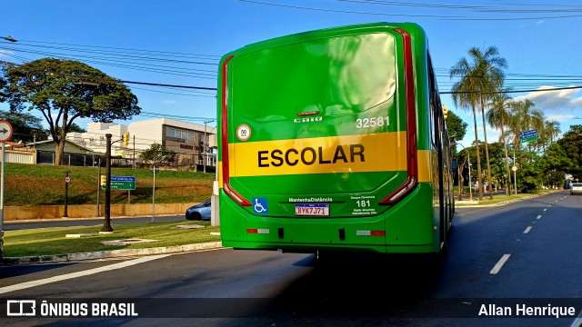 Transportes Capellini 32581 na cidade de Paulínia, São Paulo, Brasil, por Allan Henrique. Número da foto: #13247556.