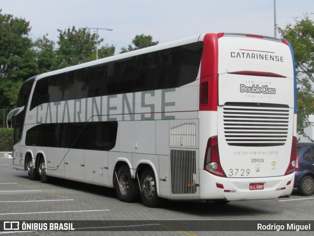 Auto Viação Catarinense 3729 na cidade de Rio de Janeiro, Rio de Janeiro, Brasil, por Rodrigo Miguel. Número da foto: #13248259.
