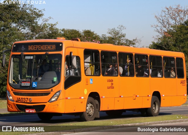 Expresso Azul JA037 na cidade de Curitiba, Paraná, Brasil, por Busologia Gabrielística. Número da foto: #13249200.