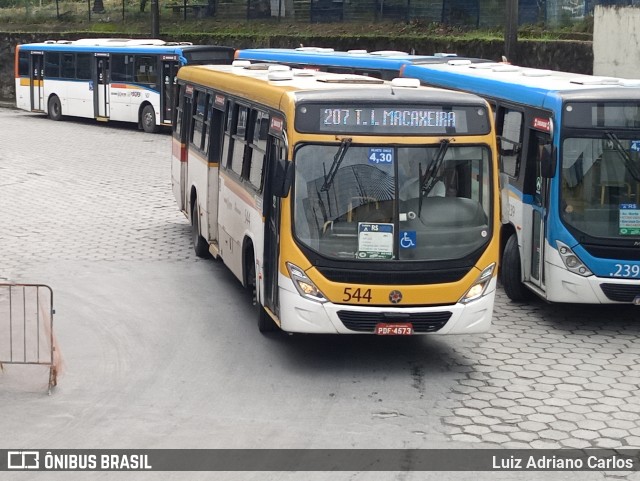 Empresa Metropolitana 544 na cidade de Recife, Pernambuco, Brasil, por Luiz Adriano Carlos. Número da foto: #13250908.