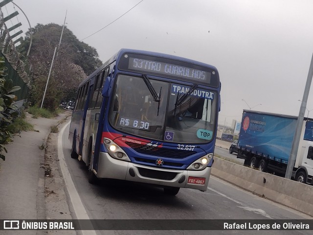 Viação Transdutra 32.637 na cidade de Guarulhos, São Paulo, Brasil, por Rafael Lopes de Oliveira. Número da foto: #13250282.