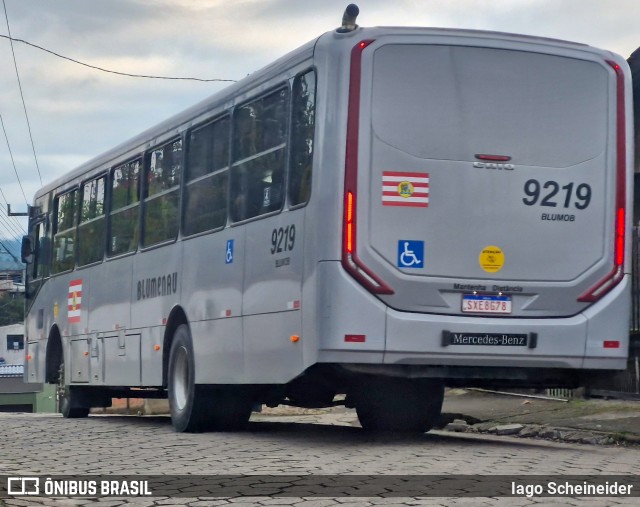 BluMob - Concessionária de Transporte Urbano de Blumenau 9219 na cidade de Blumenau, Santa Catarina, Brasil, por Iago Scheineider. Número da foto: #13250628.