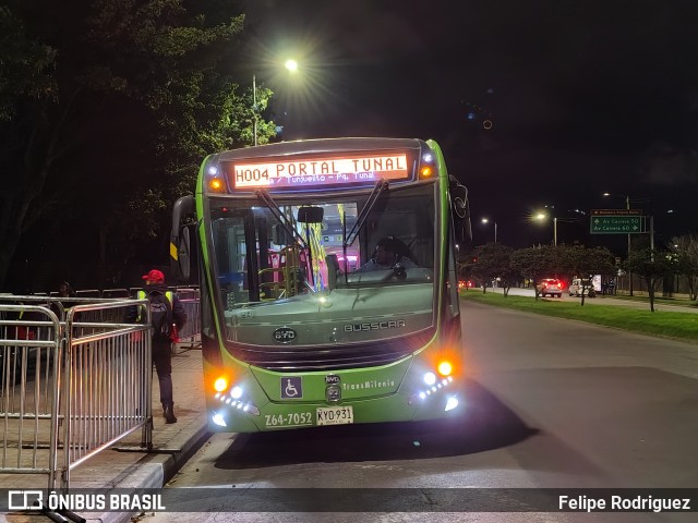 Mueve Fontibón Z64-7052 na cidade de Bogotá, Colômbia, por Felipe Rodriguez. Número da foto: #13250462.