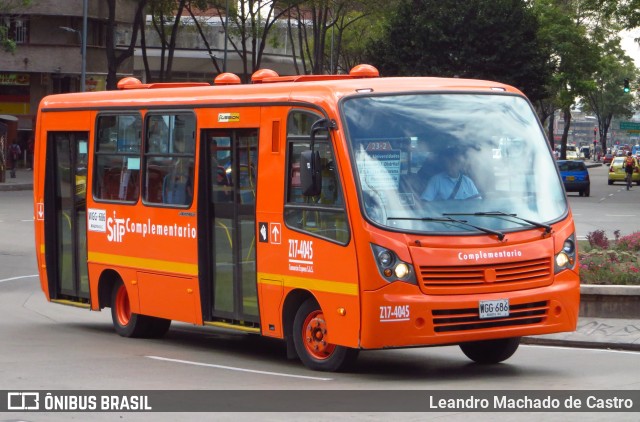 Consorcio Express S.A.S. - Transmilenio Z17-4045 na cidade de Bogotá, Colômbia, por Leandro Machado de Castro. Número da foto: #13251376.