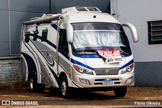 Motorhomes 7443 na cidade de Toledo, Paraná, Brasil, por Flávio Oliveira. Número da foto: #13256026.