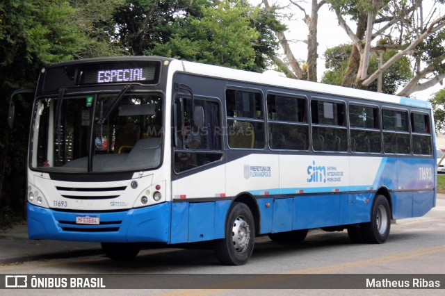 Canasvieiras Transportes 11693 na cidade de Florianópolis, Santa Catarina, Brasil, por Matheus Ribas. Número da foto: #13254850.