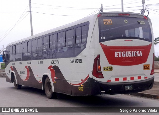 ETGUSICSA - Emp. de Transportes y Servicios Guadulfo Silva Carbajal S.A. 74 na cidade de Punta Hermosa, Lima, Lima Metropolitana, Peru, por Sergio Palomo Vilela. Número da foto: #13253771.