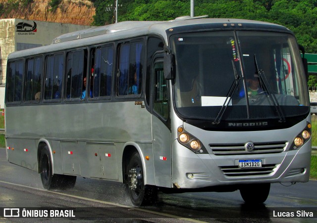 Ônibus Particulares 1320 na cidade de Recife, Pernambuco, Brasil, por Lucas Silva. Número da foto: #13255216.