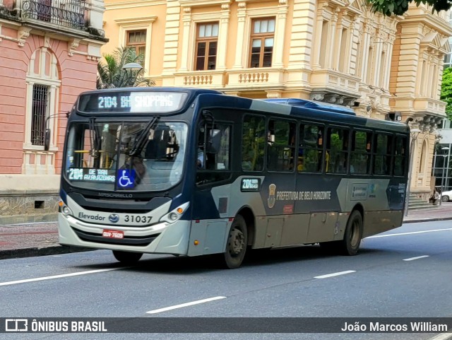Via BH Coletivos 31037 na cidade de Belo Horizonte, Minas Gerais, Brasil, por João Marcos William. Número da foto: #13255755.