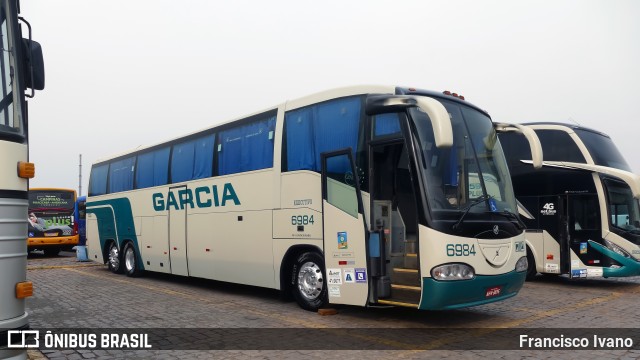 Viação Garcia 6984 na cidade de Londrina, Paraná, Brasil, por Francisco Ivano. Número da foto: #13254194.