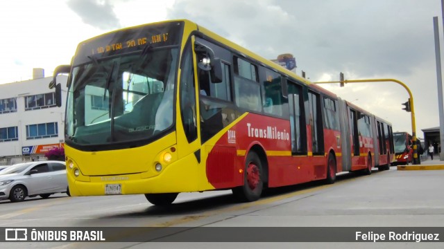 Consorcio Express S.A.S. - Transmilenio D144 na cidade de Bogotá, Colômbia, por Felipe Rodriguez. Número da foto: #13254248.