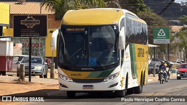 Empresa Gontijo de Transportes 19615 na cidade de Capelinha, Minas Gerais, Brasil, por Paulo Henrique Coelho Correa. Número da foto: #13254288.