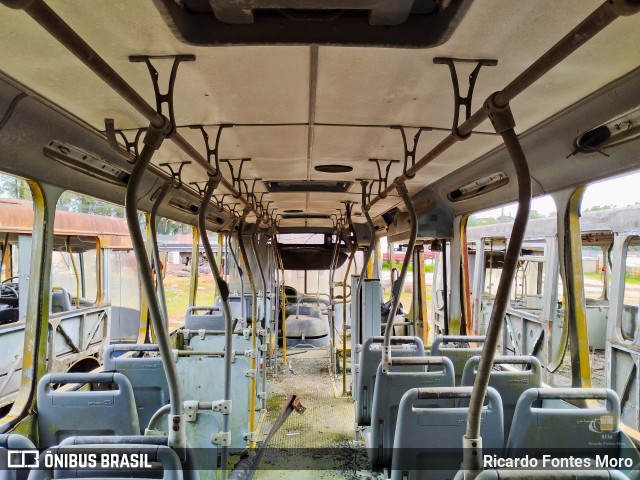 Sucata e Desmanches LC070 na cidade de São José dos Pinhais, Paraná, Brasil, por Ricardo Fontes Moro. Número da foto: #13254163.
