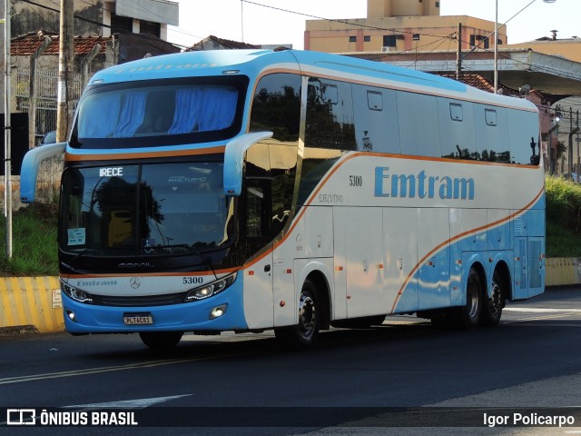 Emtram 5300 na cidade de Ribeirão Preto, São Paulo, Brasil, por Igor Policarpo. Número da foto: #13255793.