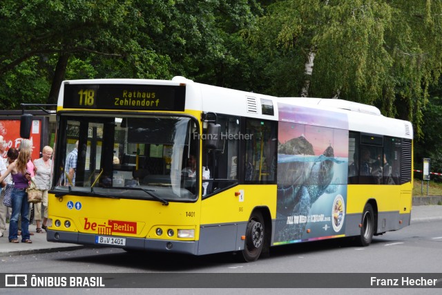 BVG - Berliner Verkehrsbetriebe 1401 na cidade de Berlin, Land Berlin, Alemanha, por Franz Hecher. Número da foto: #13256183.