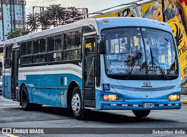Buses Guadalupe 157 na cidade de Carmen, San José, San José, Costa Rica, por Sebastian Ávila. Número da foto: #13256848.