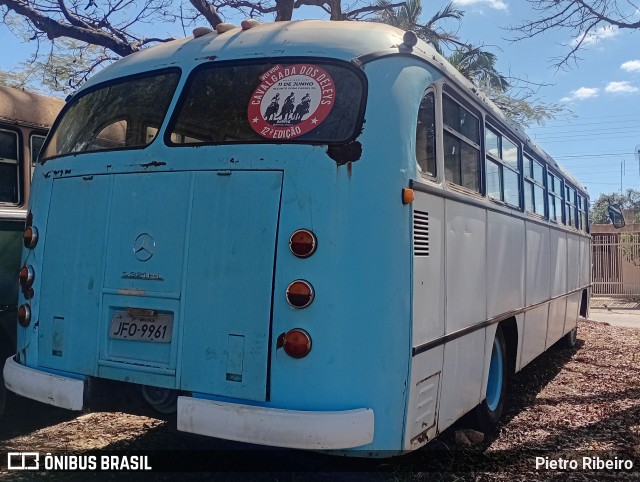 Ônibus Particulares 9961 na cidade de Brazlândia, Distrito Federal, Brasil, por Pietro Ribeiro. Número da foto: #13256583.