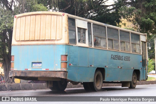 Fazendas Assis 8I71 na cidade de Caratinga, Minas Gerais, Brasil, por Paulo Henrique Pereira Borges. Número da foto: #13257877.