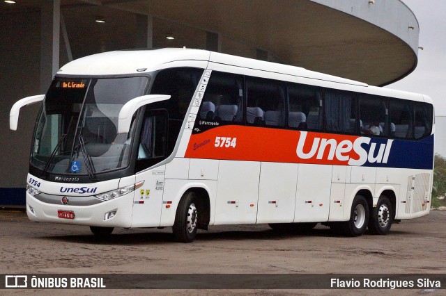 Unesul de Transportes 5754 na cidade de Dourados, Mato Grosso do Sul, Brasil, por Flavio Rodrigues Silva. Número da foto: #13257676.