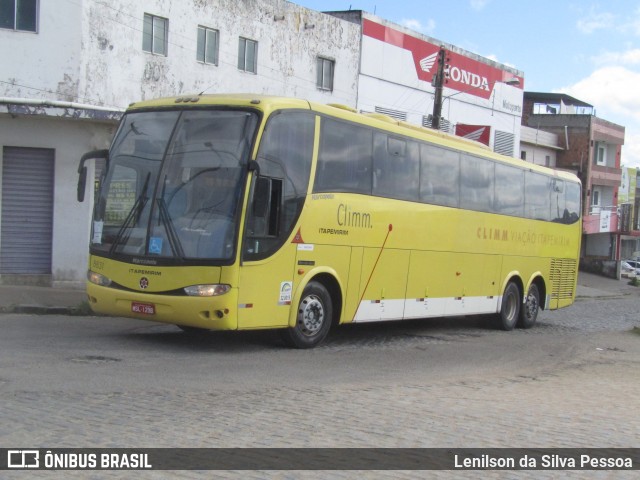 Viação Itapemirim 8831 na cidade de Caruaru, Pernambuco, Brasil, por Lenilson da Silva Pessoa. Número da foto: #13257431.