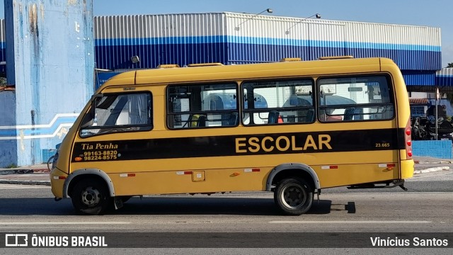Escolares 23.665 na cidade de Caraguatatuba, São Paulo, Brasil, por Vinícius Santos. Número da foto: #13256588.