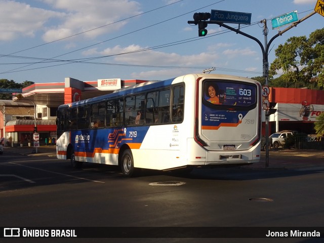 Transcorp 7519 na cidade de Ribeirão Preto, São Paulo, Brasil, por Jonas Miranda. Número da foto: #13257723.