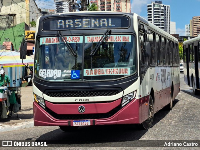 Transportadora Arsenal AA-006 na cidade de Belém, Pará, Brasil, por Adriano Castro. Número da foto: #13258604.