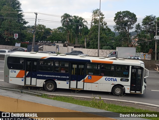 Viação Raposo Tavares Cotia 0714 na cidade de Cotia, São Paulo, Brasil, por David Macedo Rocha. Número da foto: #13256905.