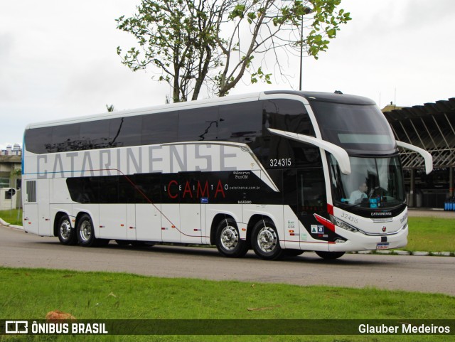 Auto Viação Catarinense 324315 na cidade de Florianópolis, Santa Catarina, Brasil, por Glauber Medeiros. Número da foto: #13257216.
