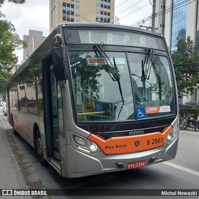 Viação Gato Preto 8 2563 na cidade de São Paulo, São Paulo, Brasil, por Michel Nowacki. Número da foto: #13260692.