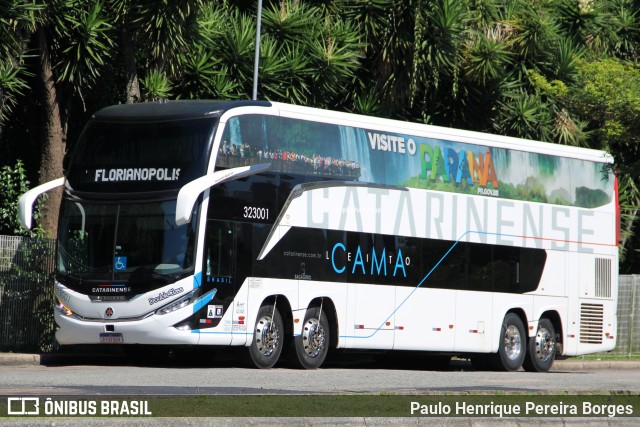 Auto Viação Catarinense 323001 na cidade de Curitiba, Paraná, Brasil, por Paulo Henrique Pereira Borges. Número da foto: #13260115.