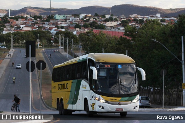 Empresa Gontijo de Transportes 19490 na cidade de Montes Claros, Minas Gerais, Brasil, por Rava Ogawa. Número da foto: #13259434.