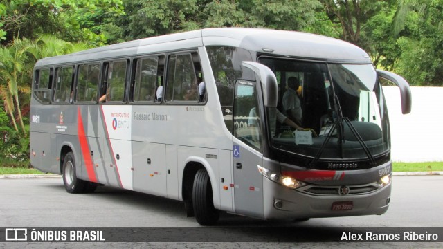 Empresa de Ônibus Pássaro Marron 90611 na cidade de Taubaté, São Paulo, Brasil, por Alex Ramos Ribeiro. Número da foto: #13189460.