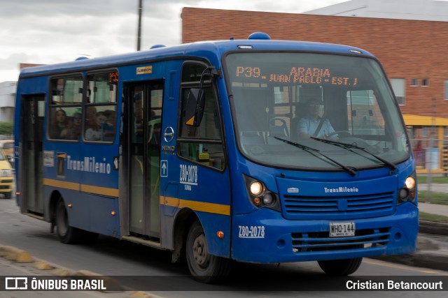 Organización SUMA S.A.S Z80-2078 na cidade de Bogotá, Colômbia, por Cristian Betancourt. Número da foto: #13187481.