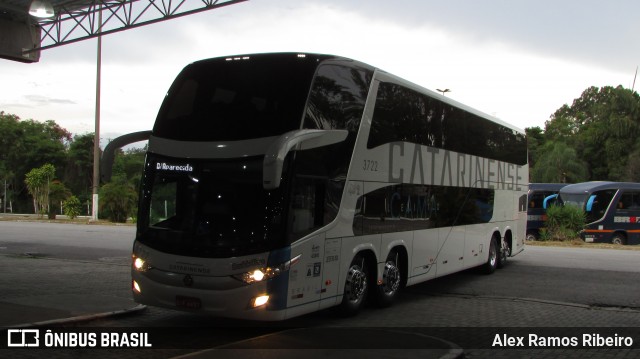 Auto Viação Catarinense 3722 na cidade de Taubaté, São Paulo, Brasil, por Alex Ramos Ribeiro. Número da foto: #13189404.