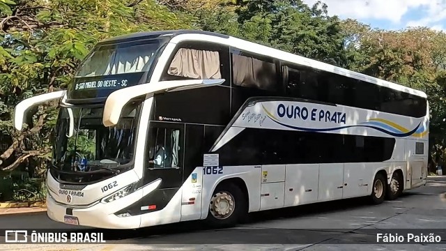 Viação Ouro e Prata 1062 na cidade de São Paulo, São Paulo, Brasil, por Fábio Paixão. Número da foto: #13187611.