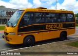 Escolares 408 na cidade de Barueri, São Paulo, Brasil, por Adriano Luis. Número da foto: #13189438.
