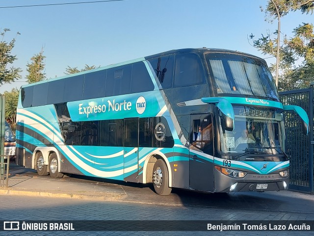 Expreso Norte 193 na cidade de Estación Central, Santiago, Metropolitana de Santiago, Chile, por Benjamín Tomás Lazo Acuña. Número da foto: #13263252.