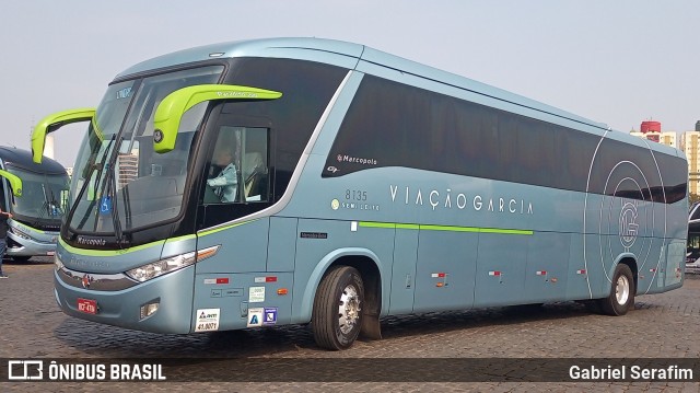 Viação Garcia 8135 na cidade de Londrina, Paraná, Brasil, por Gabriel Serafim. Número da foto: #13261162.