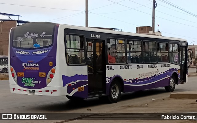 ETRASCPSA 385 na cidade de Villa El Salvador, Lima, Lima Metropolitana, Peru, por Fabricio Cortez. Número da foto: #13262052.