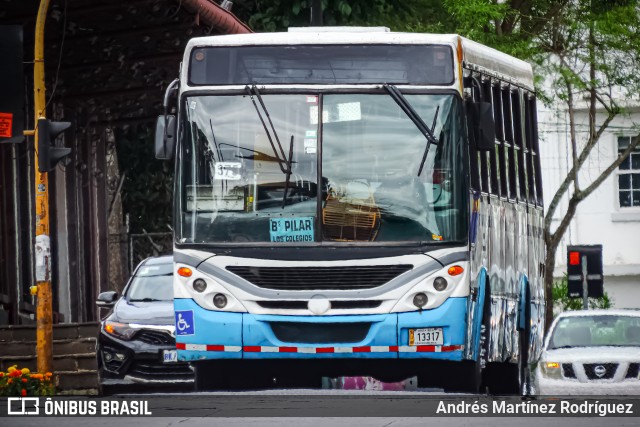 Buses Guadalupe 30 na cidade de San José, San José, Costa Rica, por Andrés Martínez Rodríguez. Número da foto: #13262537.