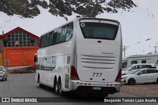Autobuses sin identificación - Argentina 777 na cidade de Los Andes, Los Andes, Valparaíso, Chile, por Benjamín Tomás Lazo Acuña. Número da foto: #13263084.