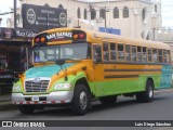 Transportes Rutas 407 y 409 S.A. HB 5008 na cidade de San Rafael, San Rafael, Heredia, Costa Rica, por Luis Diego Sánchez. Número da foto: #13261258.