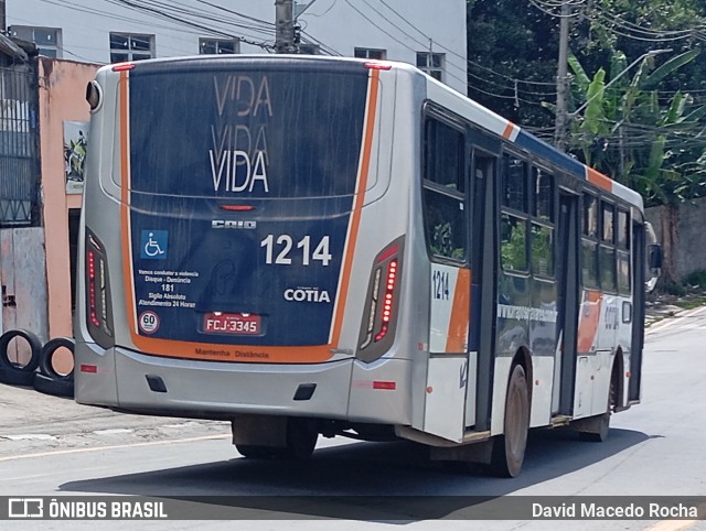Viação Raposo Tavares Cotia 1214 na cidade de Cotia, São Paulo, Brasil, por David Macedo Rocha. Número da foto: #13264237.