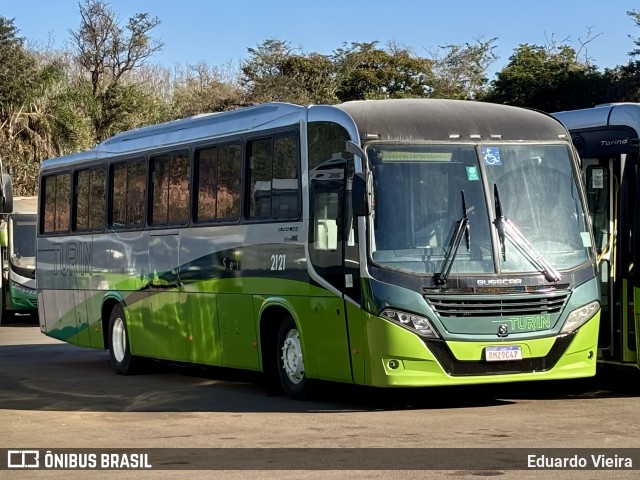 Turin Transportes 2121 na cidade de Ouro Branco, Minas Gerais, Brasil, por Eduardo Vieira. Número da foto: #13264908.